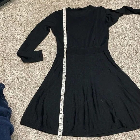 Theory 95% wool long sleeve knit dress - Picture 6 of 8